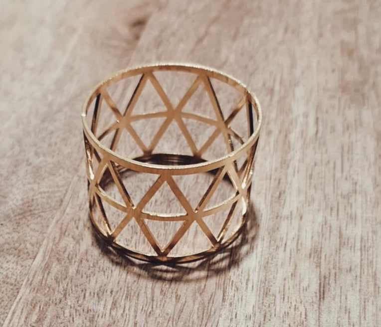 Goldene Serviettenringe