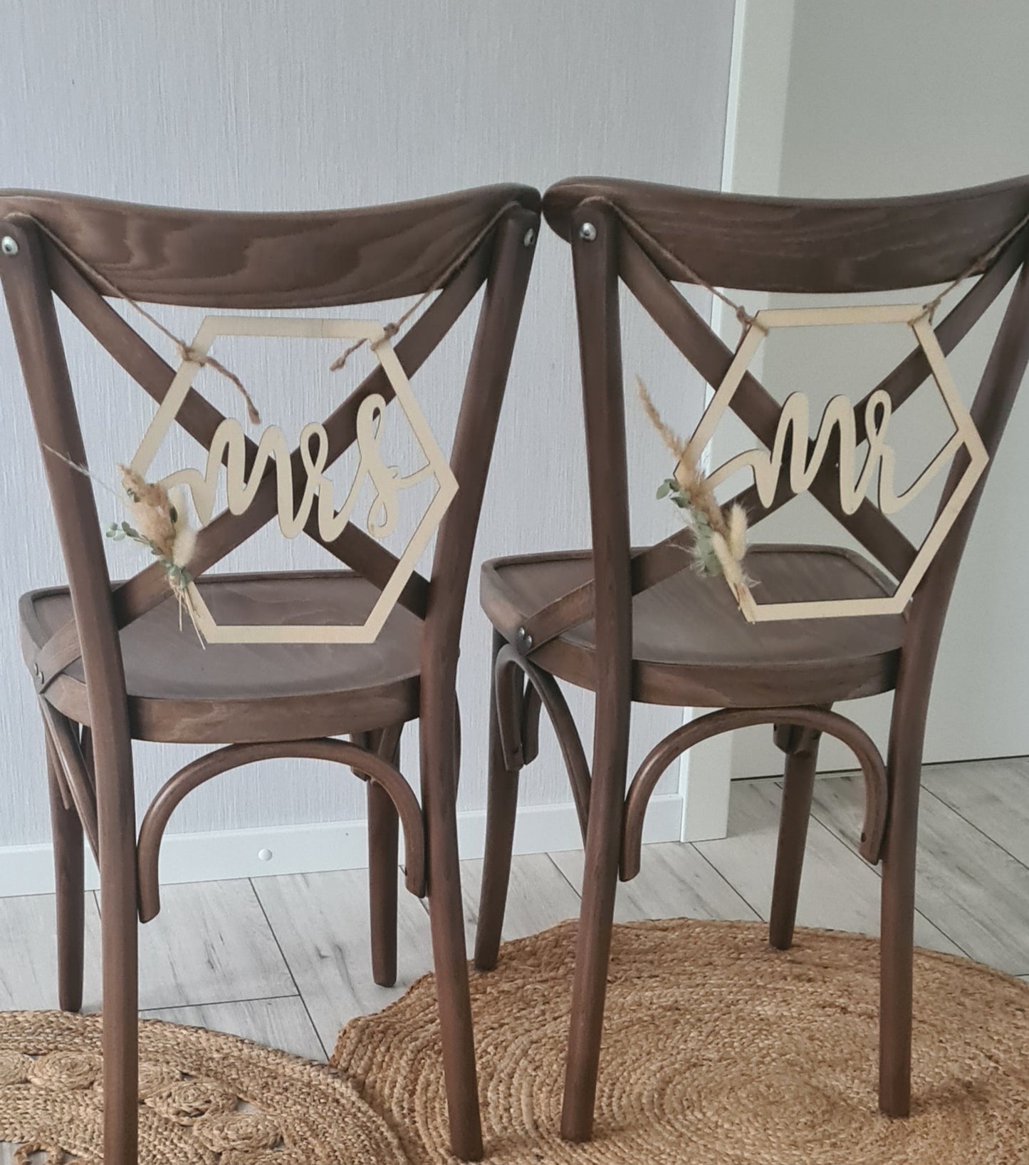 Mr. & Mrs. Stuhlbehang hexagon